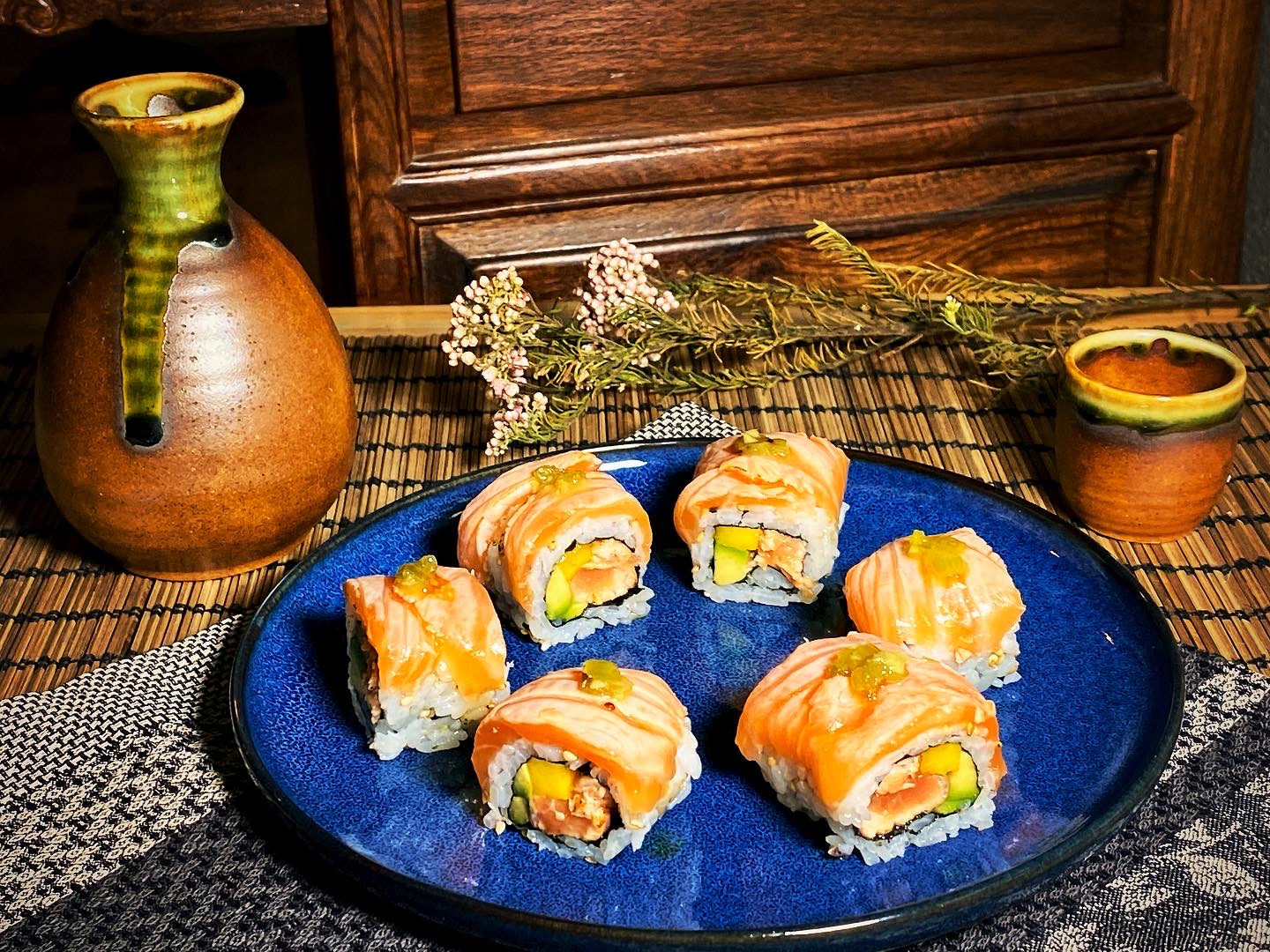 Shaké tataki roll